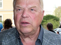Михаил Кокшенов